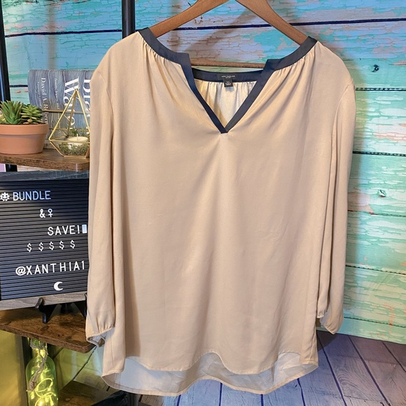 Ladies Ann Taylor Blouse - Picture 1 of 4
